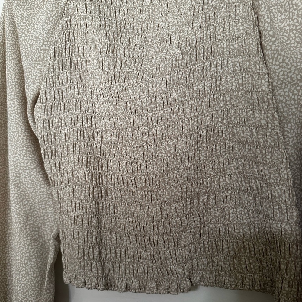 Patterned Blouse - Picture 3 of 6
